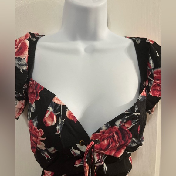 Beautiful Charlotte Russe Floral Pink & black dress - Picture 2 of 10